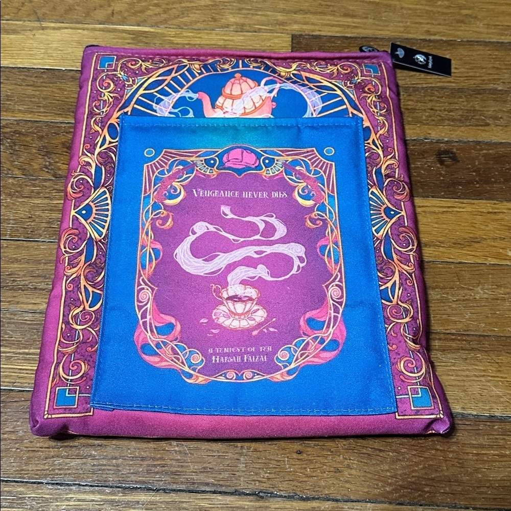 Fairyloot “A Tempest of Tea” Padded Book Sleeve NWT